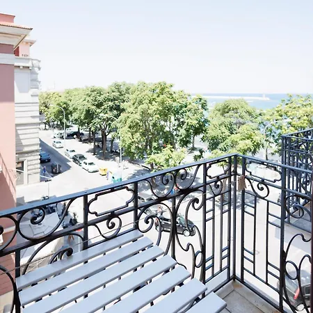 Appartamento Seafront & Vacation